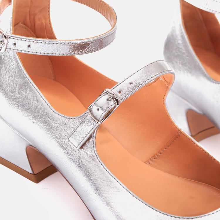 Pumps with a strap